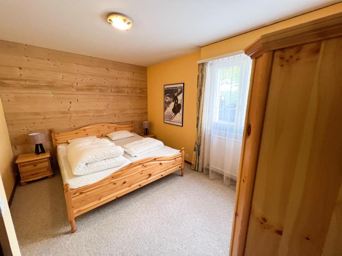 Bel appartement 3 pièces au pied des pistes de ski Crans-Montana Esterno foto